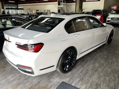 BMW 760 2022 — миниатюра 2