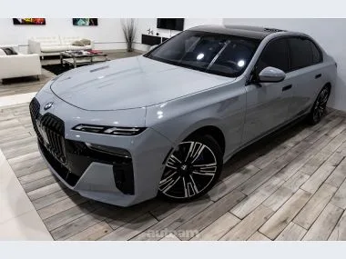 BMW 760 2023 — миниатюра 2
