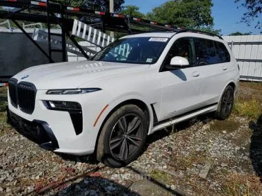 BMW X7 2023 — фото 1, купить с доставкой в Москву