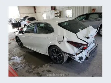 Toyota Camry 2023 — миниатюра 2