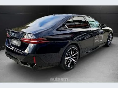 BMW i5 2023 — миниатюра 2