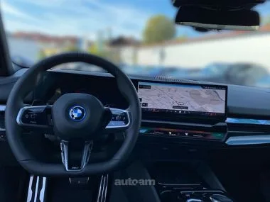 BMW i5 2023 — миниатюра 2