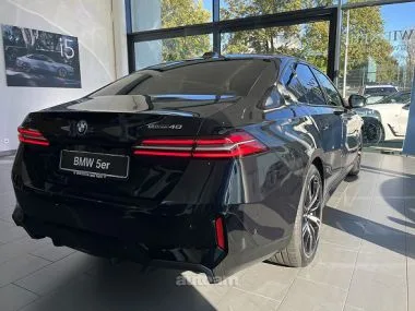 BMW i5 2023 — миниатюра 2
