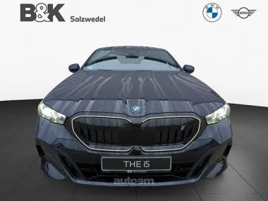BMW i5 2023 — миниатюра 2