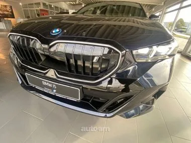 BMW i5 2023 — миниатюра 2