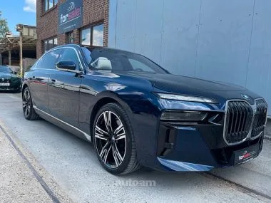 BMW i7 2022 — миниатюра 2