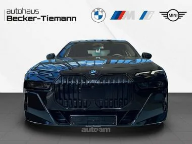 BMW i7 2023 — миниатюра 2