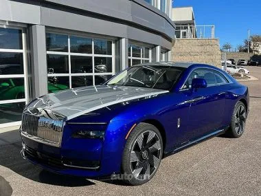 Rolls-Royce Spectre 2023 — фото 1, купить с доставкой в Москву