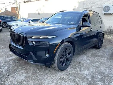 BMW X7 2023 — фото 1, купить с доставкой в Москву