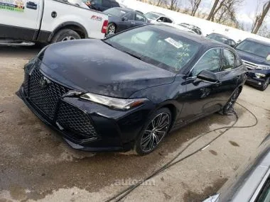 Toyota Avalon 2022 — фото 1, купить с доставкой в Москву
