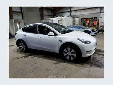 Tesla Model Y 2022 — фото 1, купить с доставкой в Москву