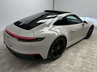 Porsche 911 2023 — миниатюра 2