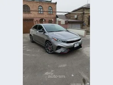 Kia Forte GT 2022 — фото 1, купить с доставкой в Москву