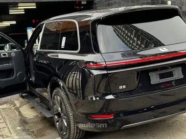 Li Xiang Li L9 2025 — миниатюра 2