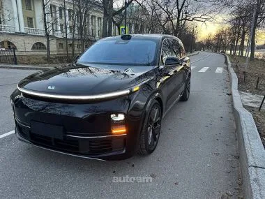 Li Xiang Li L9 ultra 2025 — миниатюра 2