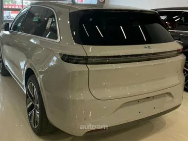 Li Xiang Li L6 MAX 2025 — миниатюра 2