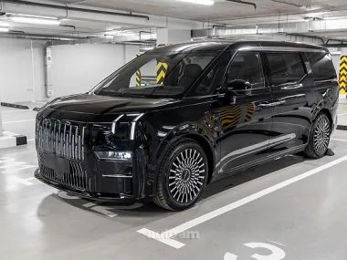 Zeekr 009 / 2024 — фото 1, купить с доставкой в Москву