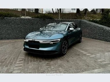 Zeekr 007 2024 — фото 1, купить с доставкой в Москву