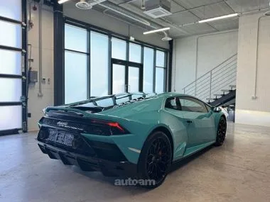 Lamborghini Huracan 2023 — миниатюра 2