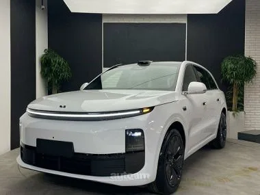Li Xiang Li L6 Max 2024 — миниатюра 2