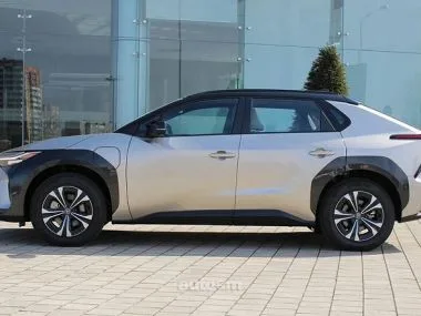 Toyota Bz4X 2024 — миниатюра 2