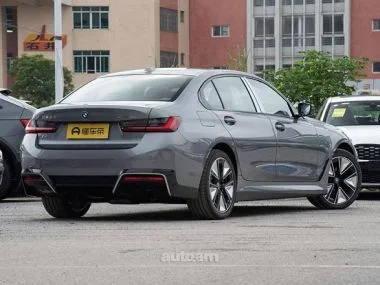 BMW i3 2024 — миниатюра 2