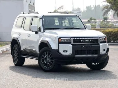 Toyota Land Cruiser Prado 2024 — фото 1, купить с доставкой в Москву