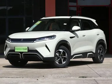 BYD Yuan Up 2025 — фото 1, купить с доставкой в Москву