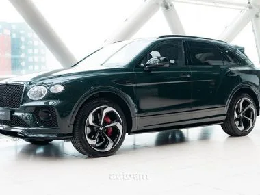 Bentley Bentayga 2023 — миниатюра 2