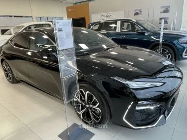Geely Galaxy E8 2026 — миниатюра 2
