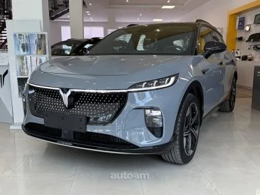 Voyah Courage AWD 2026 — миниатюра 2