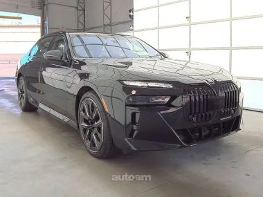 BMW 760 2022 — миниатюра 2