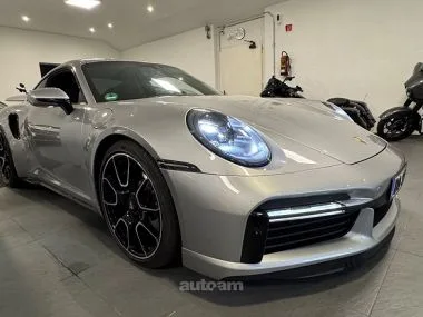 Porsche 911 2022 — миниатюра 2