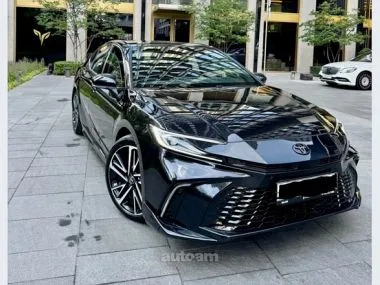Toyota Camry 2025 — фото 1, купить с доставкой в Москву