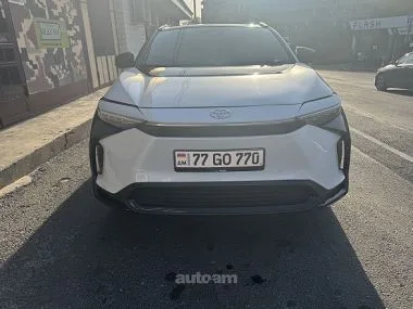 Toyota Bz4X 2023 — фото 1, купить с доставкой в Москву