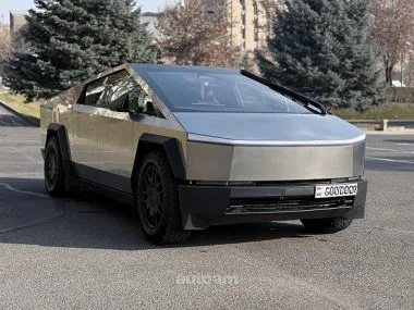 Tesla Cybertruck Foundation 2024 — миниатюра 2