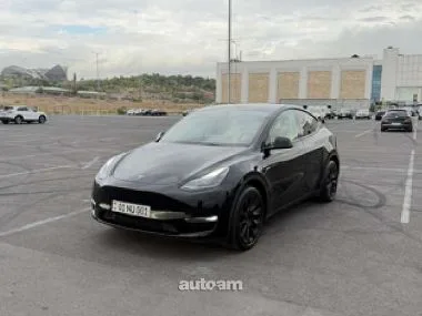 Tesla Model Y Dual Motor Long Range 2023 — фото 1, купить с доставкой в Москву