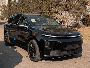 Lixiang Li L6 PRO RESTYLING 2026 — миниатюра 2