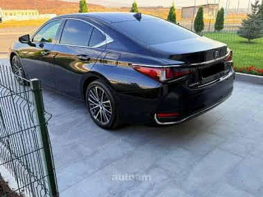 Lexus ES 250 2022 — миниатюра 2