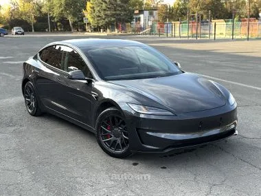 Tesla Model 3 Long Range RW 2025 — миниатюра 2