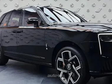 Rolls-Royce Cullinan 2023 — миниатюра 2
