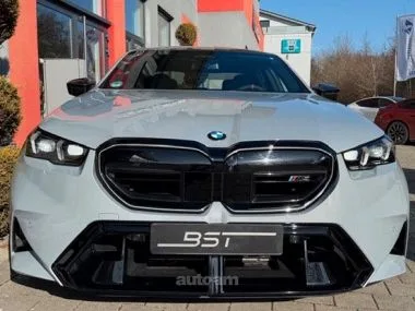 BMW M5 2025 — миниатюра 2