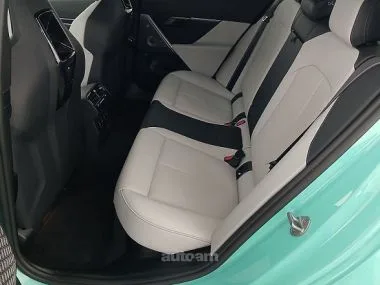 BMW M5 2025 — миниатюра 2