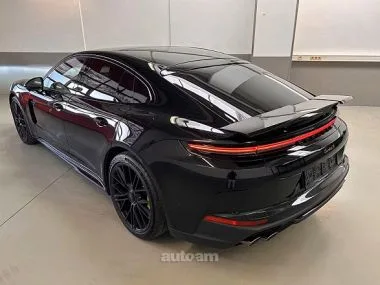 Porsche Panamera 2025 — миниатюра 2