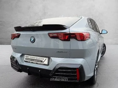 BMW iX2 2025 — миниатюра 2