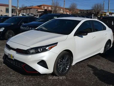 Kia Forte GT-Line S 2022 — миниатюра 2