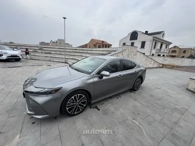 Toyota Camry Hybrid 2025 — миниатюра 2