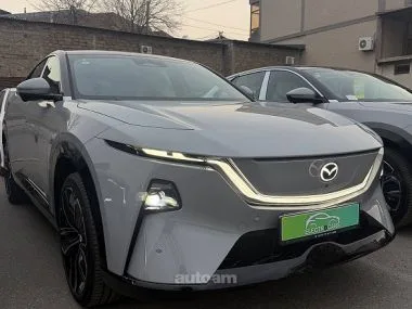 Mazda EZ-60 2025 — фото 1, купить с доставкой в Москву