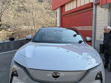 Mazda EZ-60 2025 — фото 1, купить с доставкой в Москву