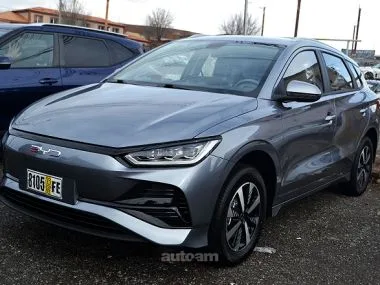 BYD e2 Elektromobil 2025 — фото 1, купить с доставкой в Москву